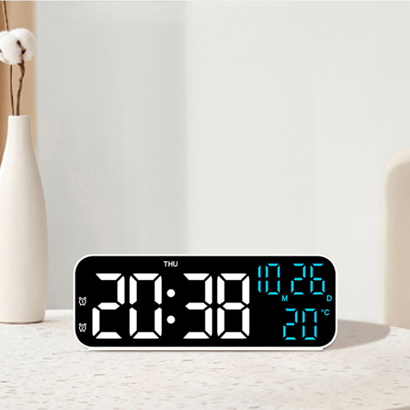 Prosty, wielofunkcyjny zegar c – Led Desk Clock recenzja i cena