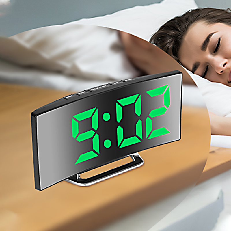 Cyfrowy budzik LED z zakrzywio – Led Desk Clock recenzja i cena